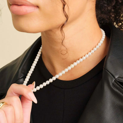 LUXE LEAF Pearler Necklace