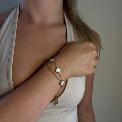 LUXE LEAF Clove Bracelet